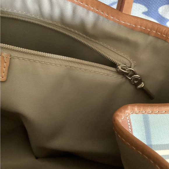 Burberry bag - Picture 9 of 13